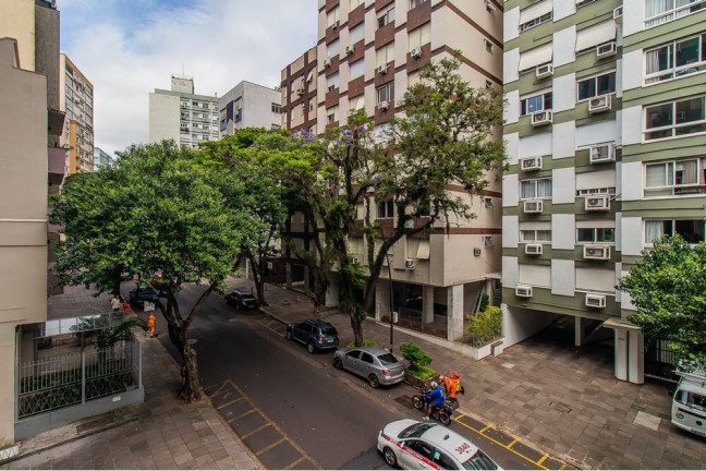 Imagem Imóvel com 3 Quartos à Venda, 109 m² em Centro Histórico - Porto Alegre Imagem Imóvel com 3 Quartos à Venda, 109 m² em Centro Histórico - Porto Alegre