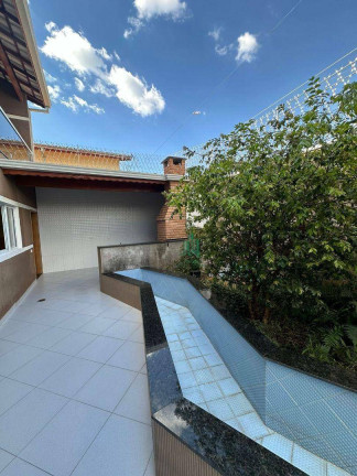 Imagem Sobrado com 3 Quartos à Venda, 165 m² em Cidade Soberana - Guarulhos