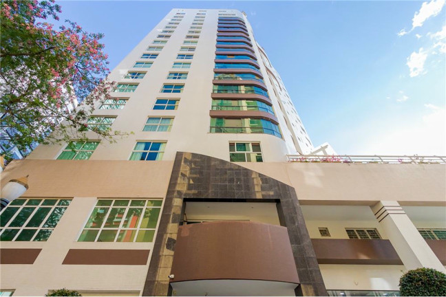 Imagem Apartamento com 4 Quartos à Venda, 297 m² em água Verde - Curitiba Imagem Apartamento com 4 Quartos à Venda, 297 m² em água Verde - Curitiba