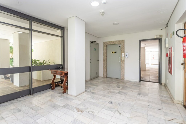 Imagem Imóvel com 1 Quarto à Venda, 40 m² em Petrópolis - Porto Alegre Imagem Imóvel com 1 Quarto à Venda, 40 m² em Petrópolis - Porto Alegre