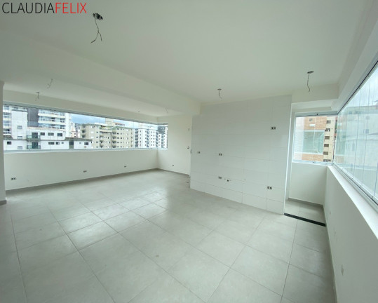 Imagem Imóvel com 2 Quartos à Venda, 93 m² em Guilhermina - Praia Grande Imagem Imóvel com 2 Quartos à Venda, 93 m² em Guilhermina - Praia Grande