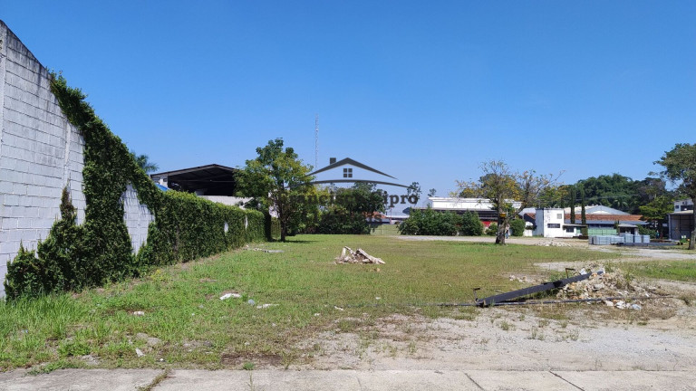 Imóvel Comercial à Venda, 2.557 m² em Chácaras Santa Maria I - Guaratinguetá