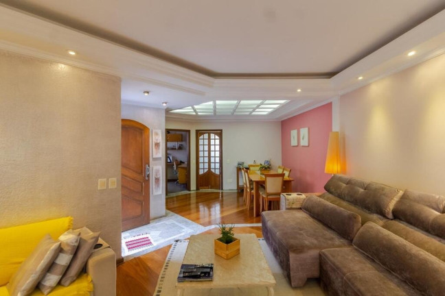 Casa com 3 Quartos à Venda, 276 m² em Jardim Guairaca - São Paulo