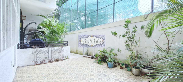 Imagem Imóvel com 3 Quartos à Venda, 200 m² em Jardim Botânico - Rio De Janeiro Imagem Imóvel com 3 Quartos à Venda, 200 m² em Jardim Botânico - Rio De Janeiro