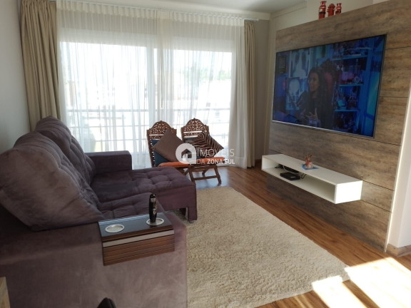 Imagem Casa com 3 Quartos à Venda, 180 m²