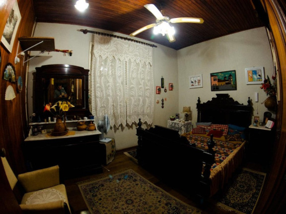 Imagem Imóvel com 3 Quartos à Venda, em Lagoa Da Conceição - Florianópolis Imagem Imóvel com 3 Quartos à Venda, em Lagoa Da Conceição - Florianópolis