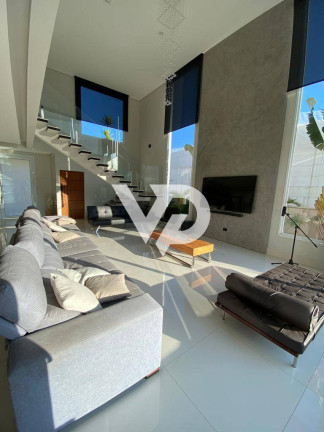 Imagem Casa com 4 Quartos à Venda, 385 m² em Alphaville - Santana De Parnaíba Imagem Casa com 4 Quartos à Venda, 385 m² em Alphaville - Santana De Parnaíba