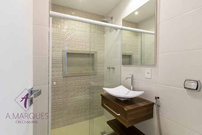 Imagem Apartamento com 2 Quartos à Venda, 80 m² em Copacabana - Rio De Janeiro