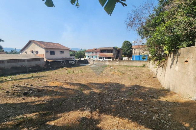 Terreno à Venda, 720 m² em Inoa - Maricá