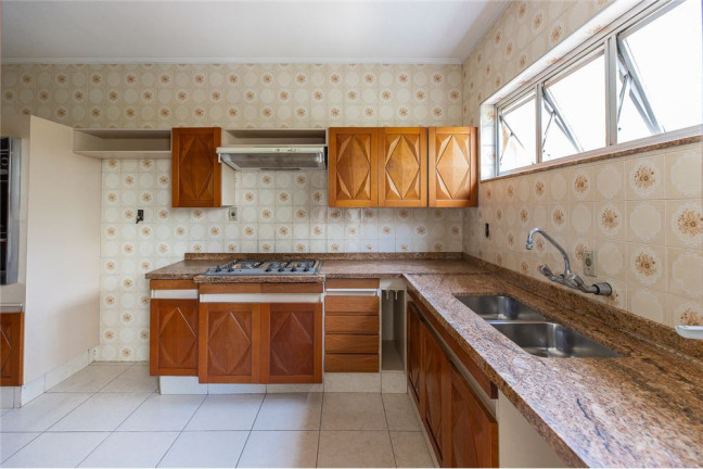 Imagem Casa com 4 Quartos à Venda,  em Vila Ipojuca - São Paulo