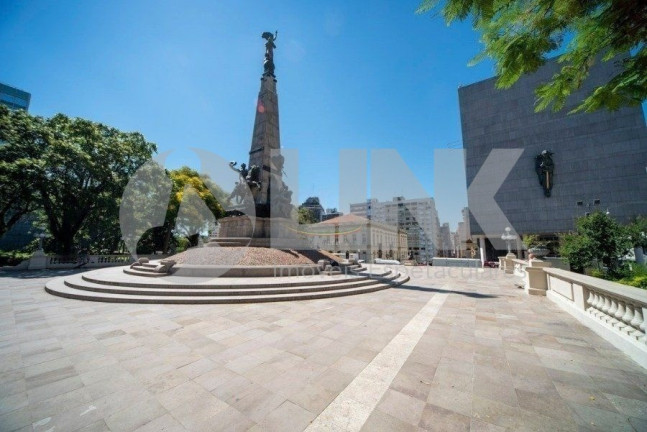Imagem Apartamento com 3 Quartos à Venda, 140 m² em Centro Histórico - Porto Alegre Imagem Apartamento com 3 Quartos à Venda, 140 m² em Centro Histórico - Porto Alegre