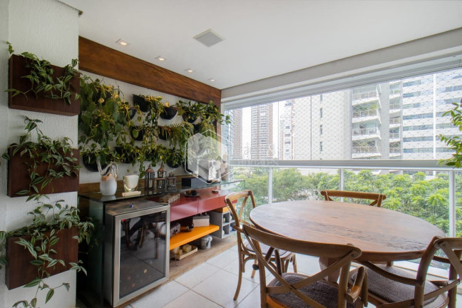 Imagem Apartamento com 4 Quartos à Venda, 201 m² em Itaim Bibi - São Paulo Imagem Apartamento com 4 Quartos à Venda, 201 m² em Itaim Bibi - São Paulo