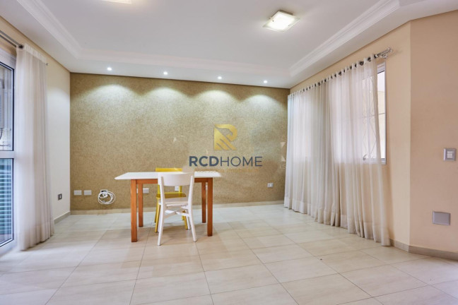 Imagem Casa com 4 Quartos à Venda, 199 m² em Uberaba - Curitiba