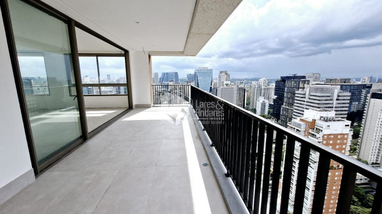 Imagem Apartamento com 3 Quartos à Venda, 189 m² em Itaim - São Paulo