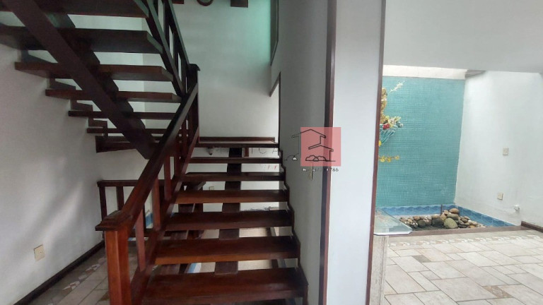 Imagem Casa com 4 Quartos à Venda, 360 m² em Piratininga - Niterói