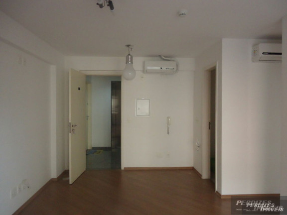 Imóvel Comercial à Venda ou Locação, 33 m² em Perdizes - São Paulo