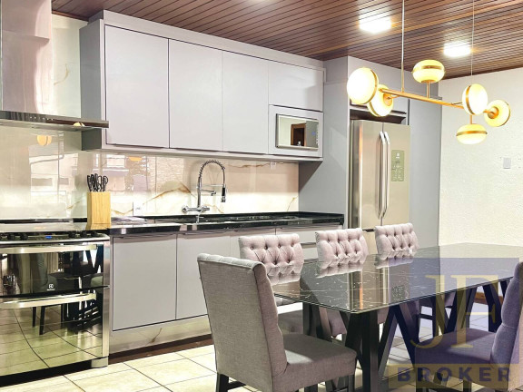 Imagem Casa com 5 Quartos para Temporada, 400 m² em Canasvieiras - Florianópolis Imagem Casa com 5 Quartos para Temporada, 400 m² em Canasvieiras - Florianópolis