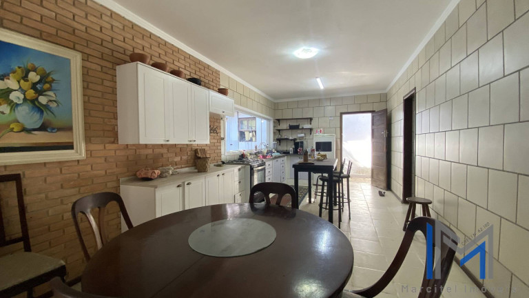 Imagem Casa com 4 Quartos à Venda, 963 m² em Chácara De La Rocca - Carapicuíba