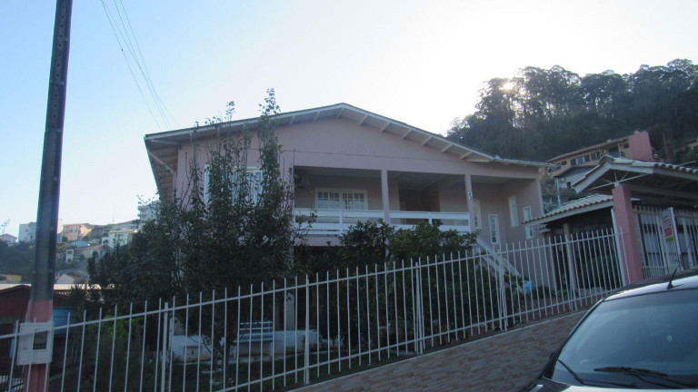 Imagem Casa com 4 Quartos à Venda, 262 m² em Industriários - Concórdia Imagem Casa com 4 Quartos à Venda, 262 m² em Industriários - Concórdia