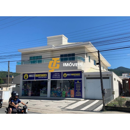 Imagem Casa com 3 Quartos à Venda, 387 m² em Areias - Camboriú Imagem Casa com 3 Quartos à Venda, 387 m² em Areias - Camboriú