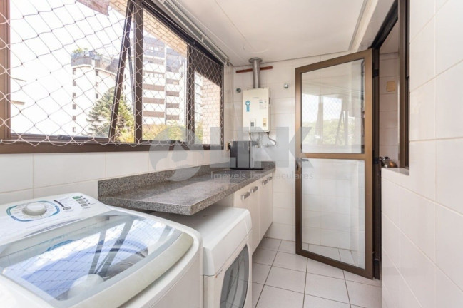 Imagem Apartamento com 3 Quartos à Venda, 142 m² em Petrópolis - Porto Alegre Imagem Apartamento com 3 Quartos à Venda, 142 m² em Petrópolis - Porto Alegre