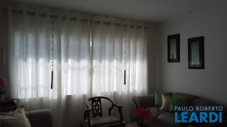 Imagem Casa com 4 Quartos à Venda, 242 m² em Parque Das Nações - Santo André Imagem Casa com 4 Quartos à Venda, 242 m² em Parque Das Nações - Santo André