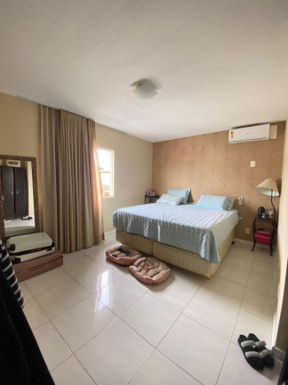 Imagem Casa com 4 Quartos à Venda ou Temporada, 300 m²em Buraquinho - Lauro De Freitas Imagem Casa com 4 Quartos à Venda ou Temporada, 300 m²em Buraquinho - Lauro De Freitas
