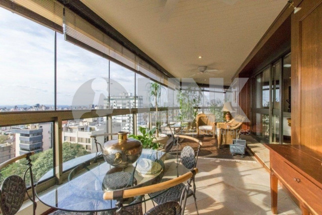 Imagem Imóvel com 5 Quartos à Venda, 757 m² em Bela Vista - Porto Alegre Imagem Imóvel com 5 Quartos à Venda, 757 m² em Bela Vista - Porto Alegre
