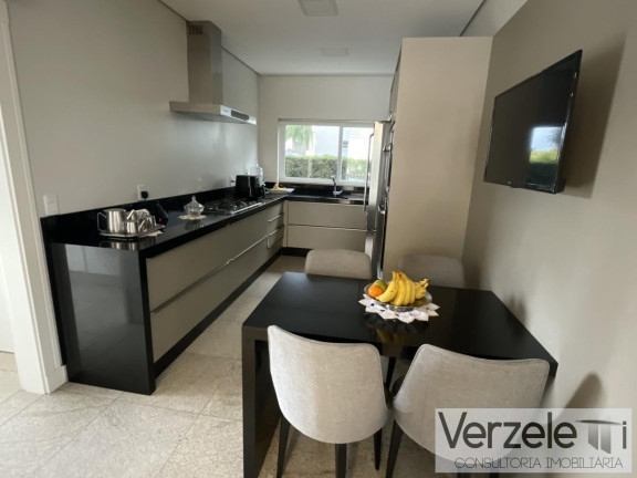 Imagem Casa com 4 Quartos à Venda, 445 m² em Praia Brava - Itajaí Imagem Casa com 4 Quartos à Venda, 445 m² em Praia Brava - Itajaí