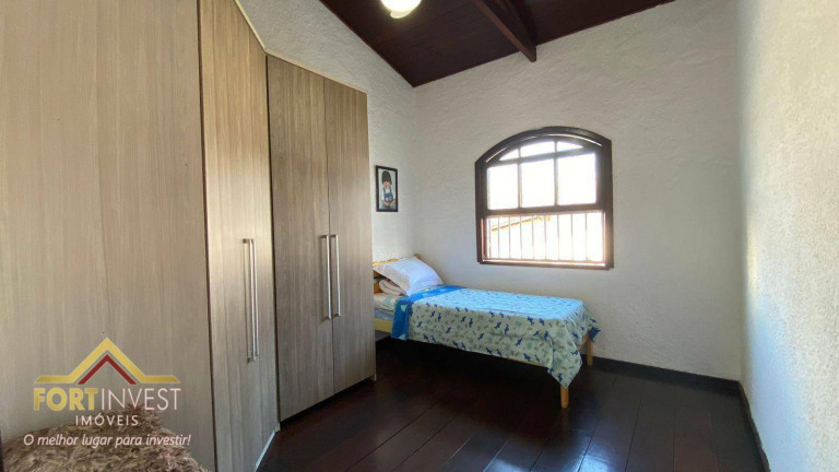Imagem Imóvel com 5 Quartos à Venda, 200 m² em Canto Do Forte - Praia Grande Imagem Imóvel com 5 Quartos à Venda, 200 m² em Canto Do Forte - Praia Grande