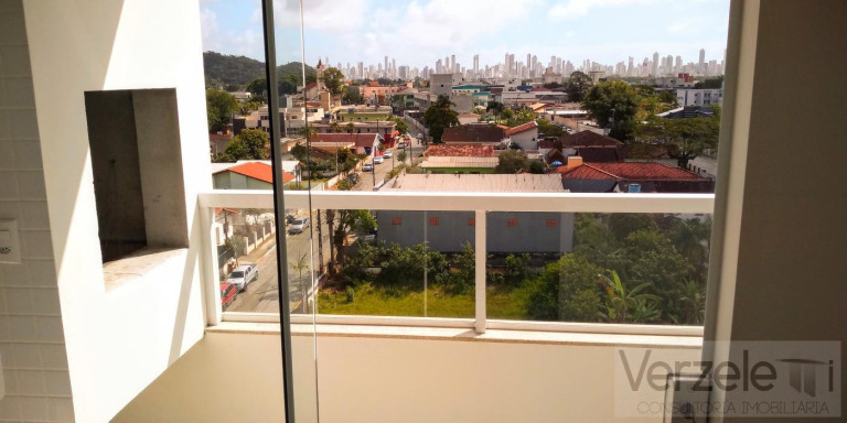 Imagem Apartamento com 2 Quartos à Venda, 89 m² em Centro - Camboriú