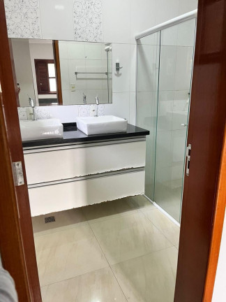 Imagem Casa com 2 Quartos à Venda, 120 m² em Goiabal - Pindamonhangaba