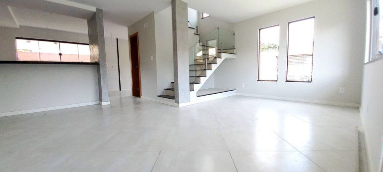 Imagem Casa com 3 Quartos à Venda, 116 m² em Alto - Teresópolis Imagem Casa com 3 Quartos à Venda, 116 m² em Alto - Teresópolis