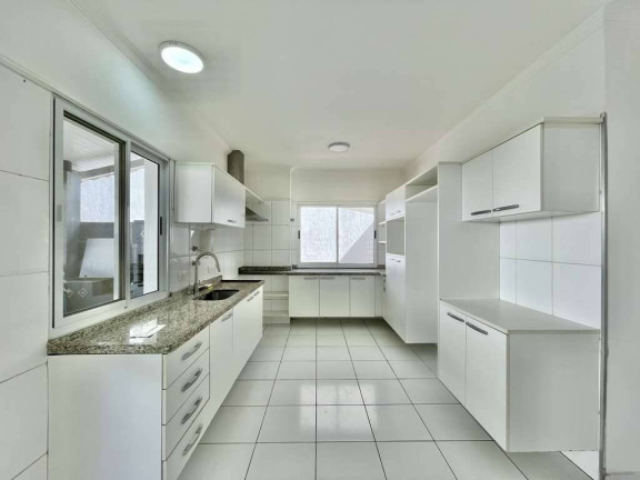 Imagem Casa com 4 Quartos à Venda, 311 m² em Golf Gardens - Carapicuíba Imagem Casa com 4 Quartos à Venda, 311 m² em Golf Gardens - Carapicuíba