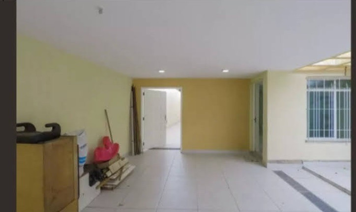 Imagem Sobrado com 3 Quartos à Venda, em Vila Brasilina - São Paulo Imagem Sobrado com 3 Quartos à Venda, em Vila Brasilina - São Paulo