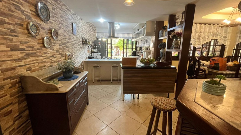 Imagem Casa com 5 Quartos à Venda, 282 m² em Pechincha - Rio De Janeiro Imagem Casa com 5 Quartos à Venda, 282 m² em Pechincha - Rio De Janeiro