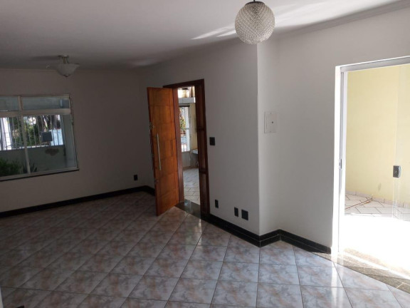 Imagem Sobrado com 3 Quartos à Venda, 180 m² em Centro - Botucatu Imagem Sobrado com 3 Quartos à Venda, 180 m² em Centro - Botucatu