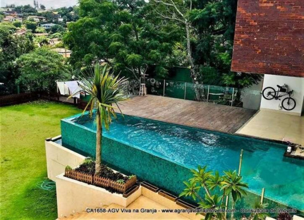 Casa com 4 Quartos para Alugar, 550 m² em Pousada Dos Bandeirantes - Carapicuíba