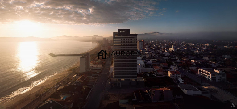 Apartamento com 3 Quartos à Venda, 140 m² em Centro - Balneário Piçarras