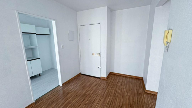 Imagem Imóvel com 1 Quarto à Venda, 20 m² em Santa Tereza - Porto Alegre Imagem Imóvel com 1 Quarto à Venda, 20 m² em Santa Tereza - Porto Alegre