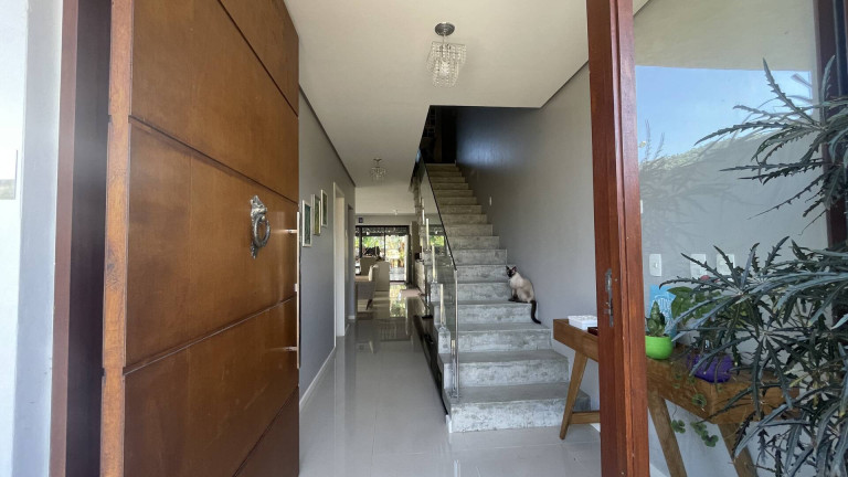 Imagem Casa com 3 Quartos à Venda, 215 m² em Cachoeira Do Bom Jesus - Florianópolis Imagem Casa com 3 Quartos à Venda, 215 m² em Cachoeira Do Bom Jesus - Florianópolis