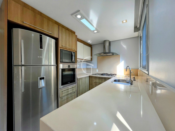 Imagem Apartamento com 3 Quartos à Venda, 180 m² em Atiradores - Joinville