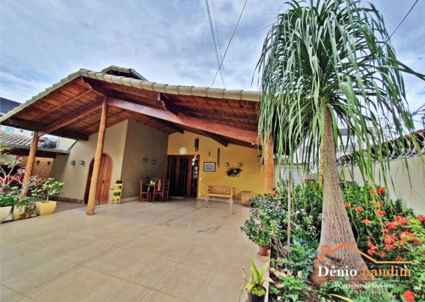 Imagem Casa com 6 Quartos à Venda, 343 m² em Jardim Panorama - Montes Claros
