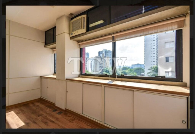 Imagem Sala Comercial à Venda, 47 m² em Moema - São Paulo Imagem Sala Comercial à Venda, 47 m² em Moema - São Paulo