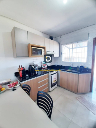 Imagem Casa com 2 Quartos à Venda, 76 m² em Tomazetti - Santa Maria