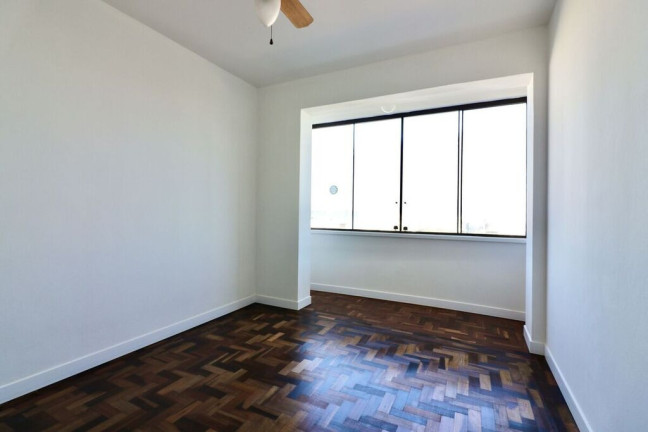 Imagem Apartamento com 1 Quarto à Venda, 45 m² em Centro Histórico - Porto Alegre Imagem Apartamento com 1 Quarto à Venda, 45 m² em Centro Histórico - Porto Alegre