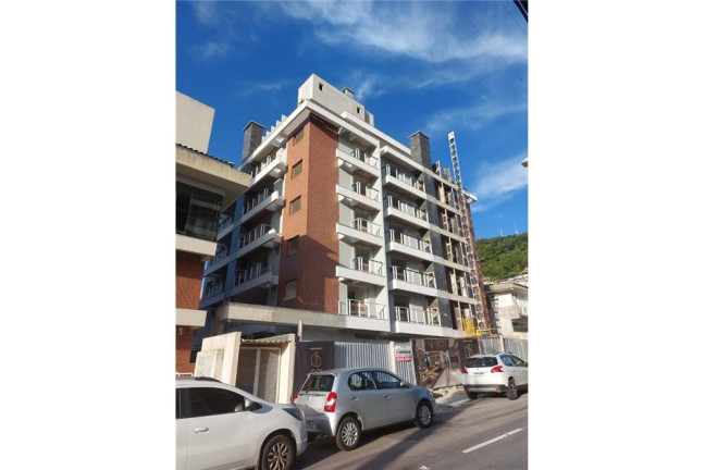 Imagem Imóvel com 2 Quartos à Venda, em Centro - Florianópolis Imagem Imóvel com 2 Quartos à Venda, em Centro - Florianópolis