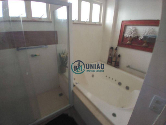 Imagem Cobertura com 3 Quartos à Venda, 300 m² em Piratininga - Niterói