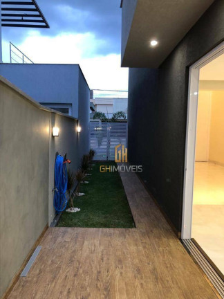 Imagem Casa com 4 Quartos à Venda, 200 m² em Jardins Lisboa - Goiânia Imagem Casa com 4 Quartos à Venda, 200 m² em Jardins Lisboa - Goiânia