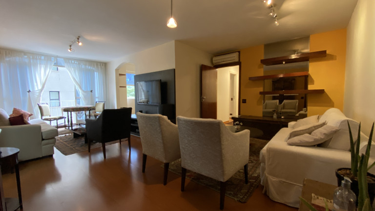 Apartamento com 2 Quartos para Alugar, 130 m² em Jardim Paulista - São Paulo